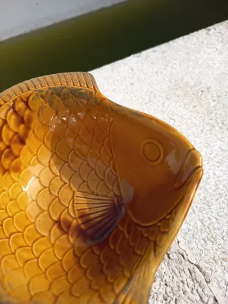 Cuenco de pez, cerámica española