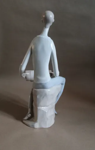 Figura porcelana músico Tang