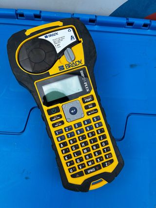 Brady BMP21-PLUS Impresora de Etiquetas