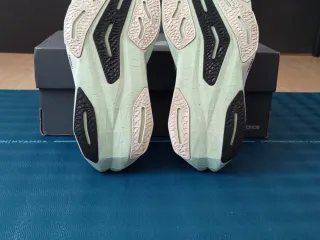 New Balance Fuel Cell Rebel V4 T38 Zapatillas