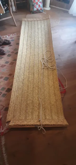 Persiane in spago naturale e base per appenderle