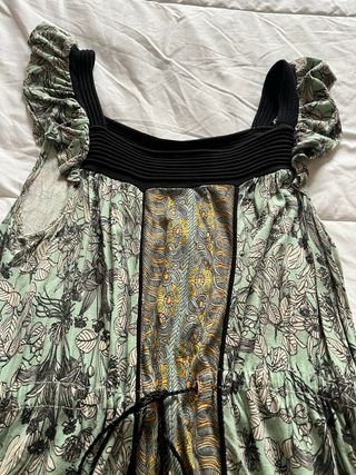 Vestido Hoss Intropia estampado talla mediana