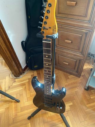 Casio PG-310 Guitarra Sintetizador MIDI
