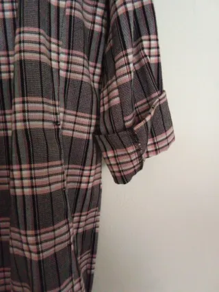 Blazer cuadros negro y rosa Stradivarius