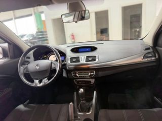 Renault Mégane Sport Tourer Limited dCi 110 eco2