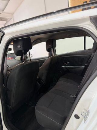 Renault Mégane Sport Tourer Limited dCi 110 eco2