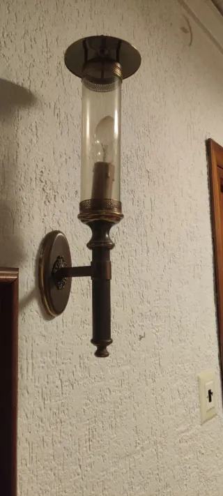 Aplique de pared cristal y metal