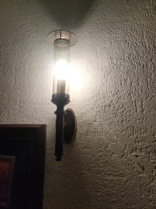 Aplique de pared cristal y metal