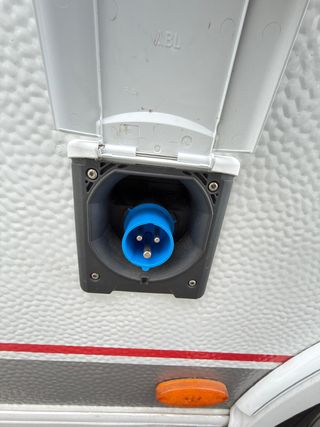 Burstner 2 ambietes  GMBH PREMIO Life 2024