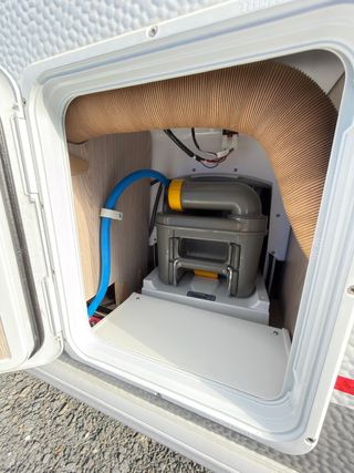 Burstner 2 ambietes  GMBH PREMIO Life 2024