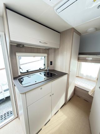 Burstner 2 ambietes  GMBH PREMIO Life 2024