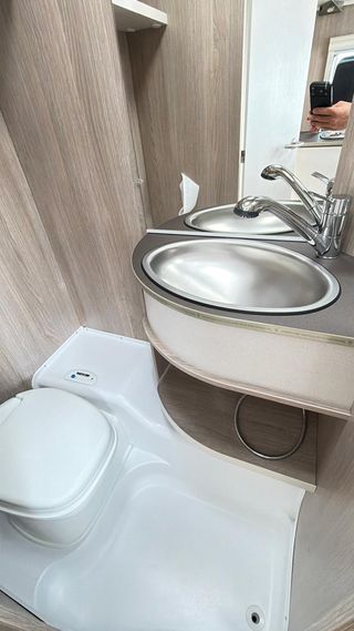 Burstner 2 ambietes  GMBH PREMIO Life 2024