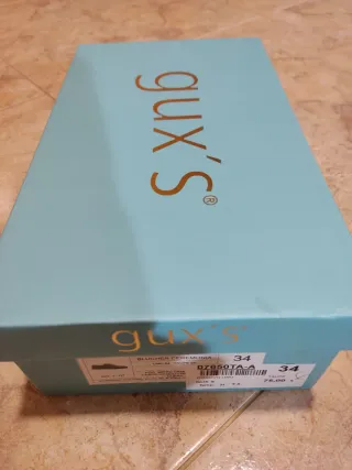 Zapatos niño beige.