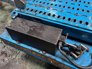 Remolque portacoches para dos vehiculos.