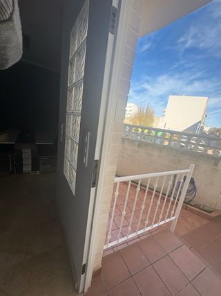 Puerta blindada blanca