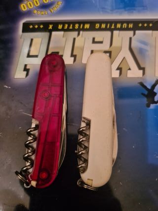 Coltellino Victorinox Rosso e Bianco