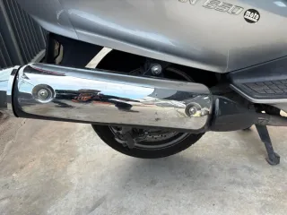 Suzuki Burgman 650 Plata