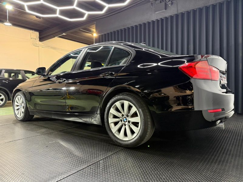 BMW Serie 3 2015, foto 4