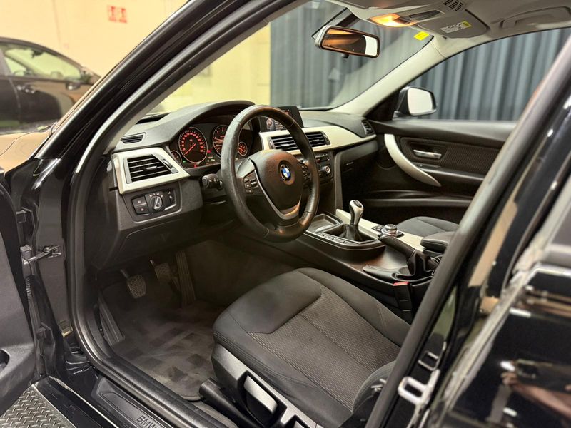 BMW Serie 3 2015, foto 13