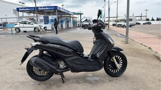 Piaggio Beverly 300