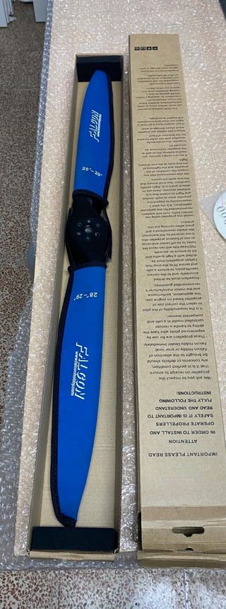 Hélice Falcon Carbono 28x11