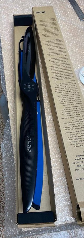 Hélice Falcon Carbono 28x11