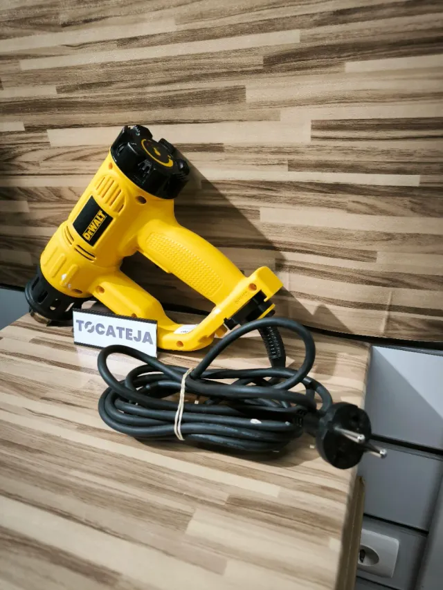 Decapadora Dewalt D26411