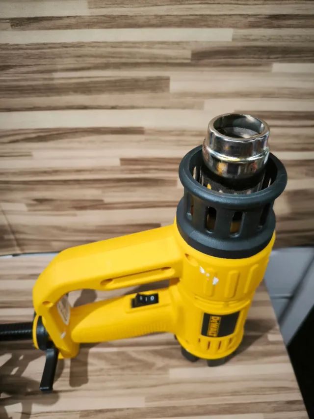 Decapadora Dewalt D26411