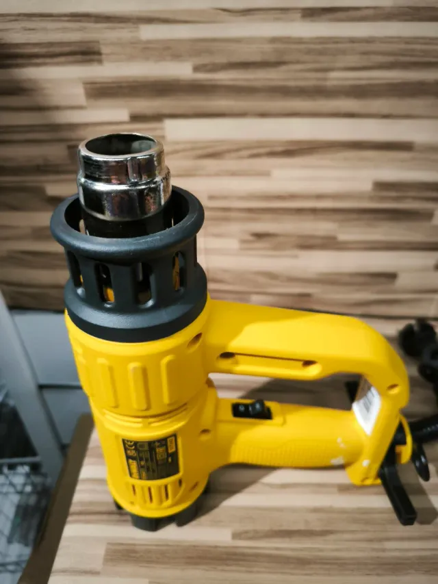 Decapadora Dewalt D26411