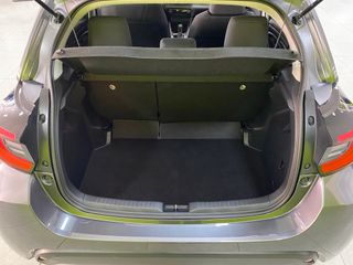 Yaris Active Plus 1.5 120H HEV Gris oscuro
