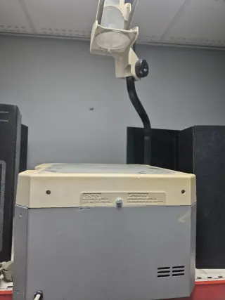 Proyector de Transparencias Beige/Gris