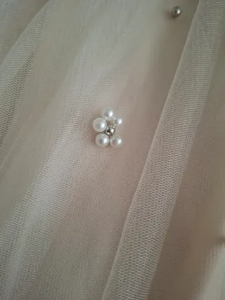 Falda larga beige con perlas