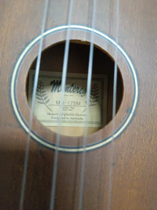 Ukelele Monterey  Australiano Marrón