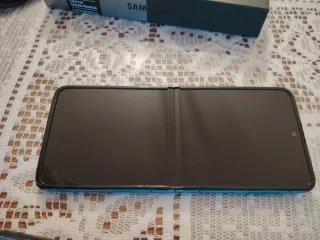 Samsung Z Flip3 5G 256GB