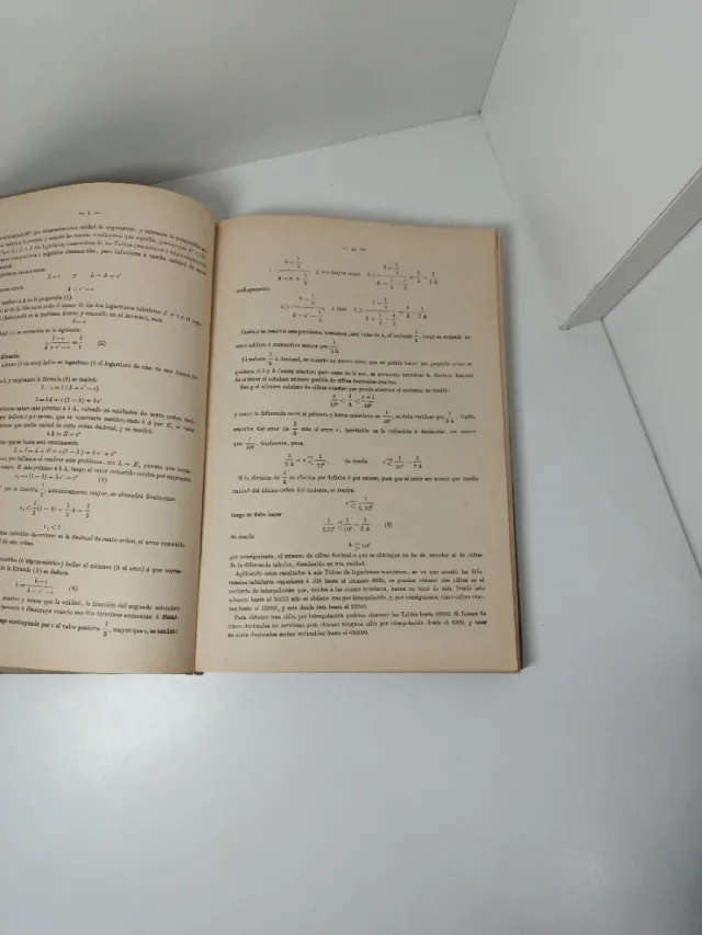 Tablas de Logaritmos 1965