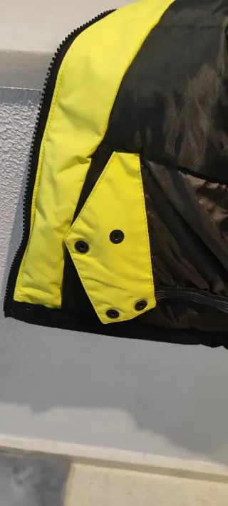 Chaqueta Snow Billabong negra y Amarilla