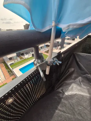 Sombrilla con soporte para barandilla