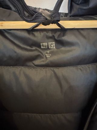 Plumas Uniqlo Mujer Negra Talla S