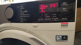 Secadora AEG 8kg Bomba de Calor A+++