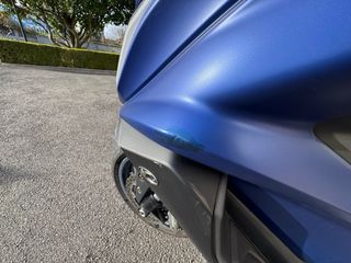 Maxi Scooter Kymco AK550 Azul