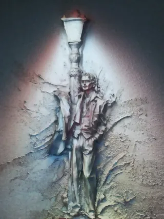 Cuadro relieve figuras hombre y mujer