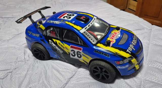 Coche RC 4x4 Brushless 1/10