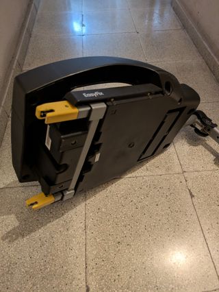 Maxi-Cosi CabrioFix con base EasyFix.