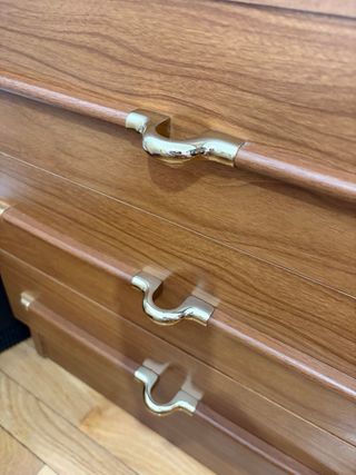 Mesita de noche madera con cajones