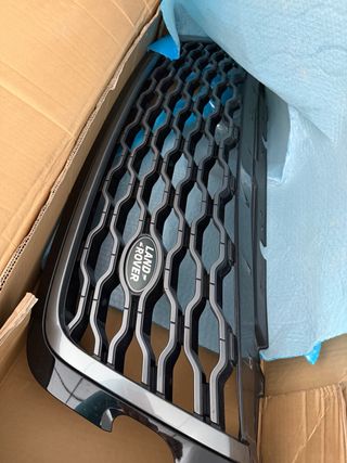 Parrilla Range Rover Velar