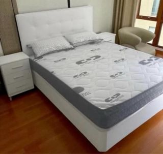 Liquidación:canapés y colchones armarios y sofas?