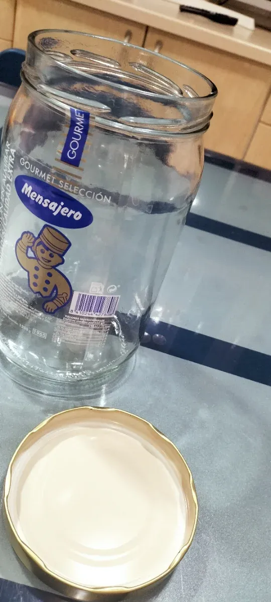 Tarro grande de cristal vacío