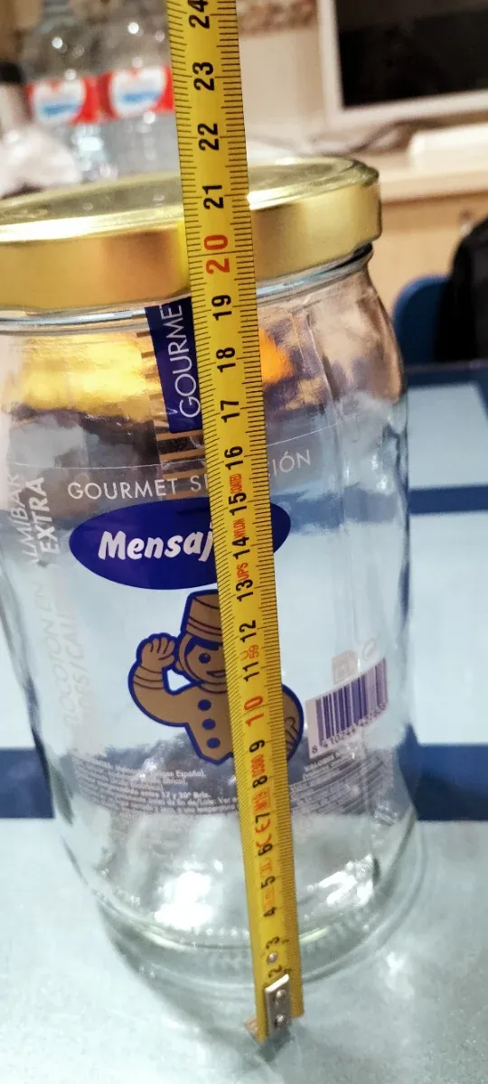 Tarro grande de cristal vacío