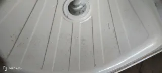 Cabina de ducha moderna blanca