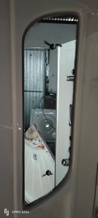 Cabina de ducha moderna blanca